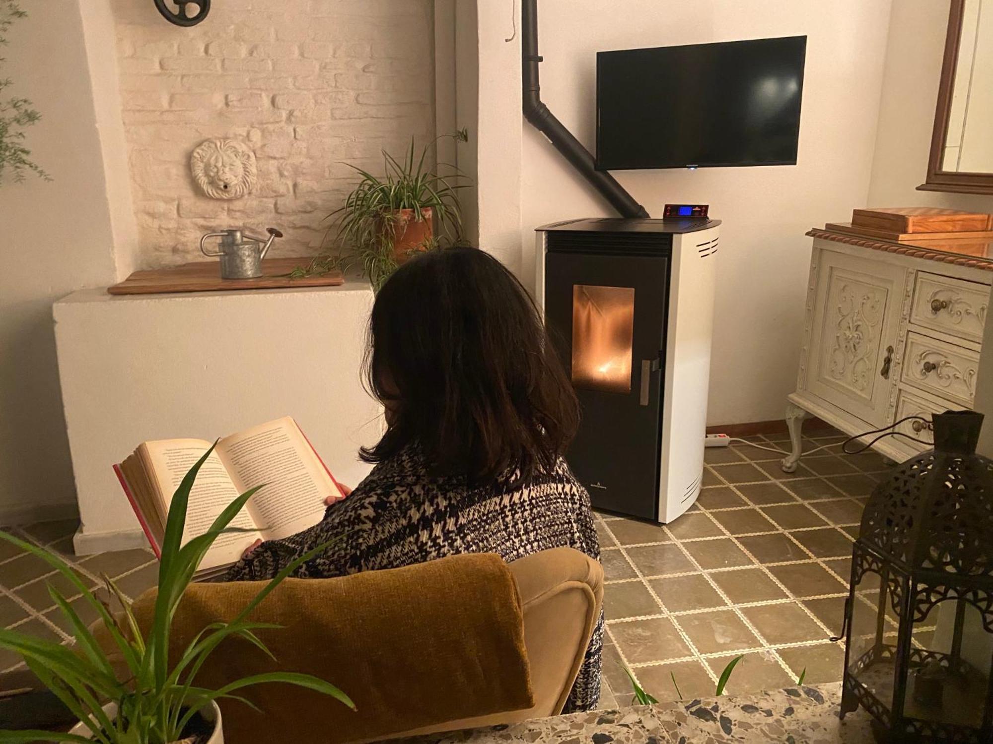 Villa Casa Leon Blanco Carmona Reformada Centrica Con Chimenea Y Terraza Con Vistas Exterior foto